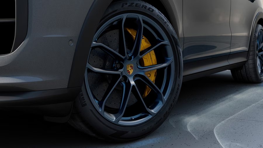 Porsche Cayenne Turbo GT · Photograph 5