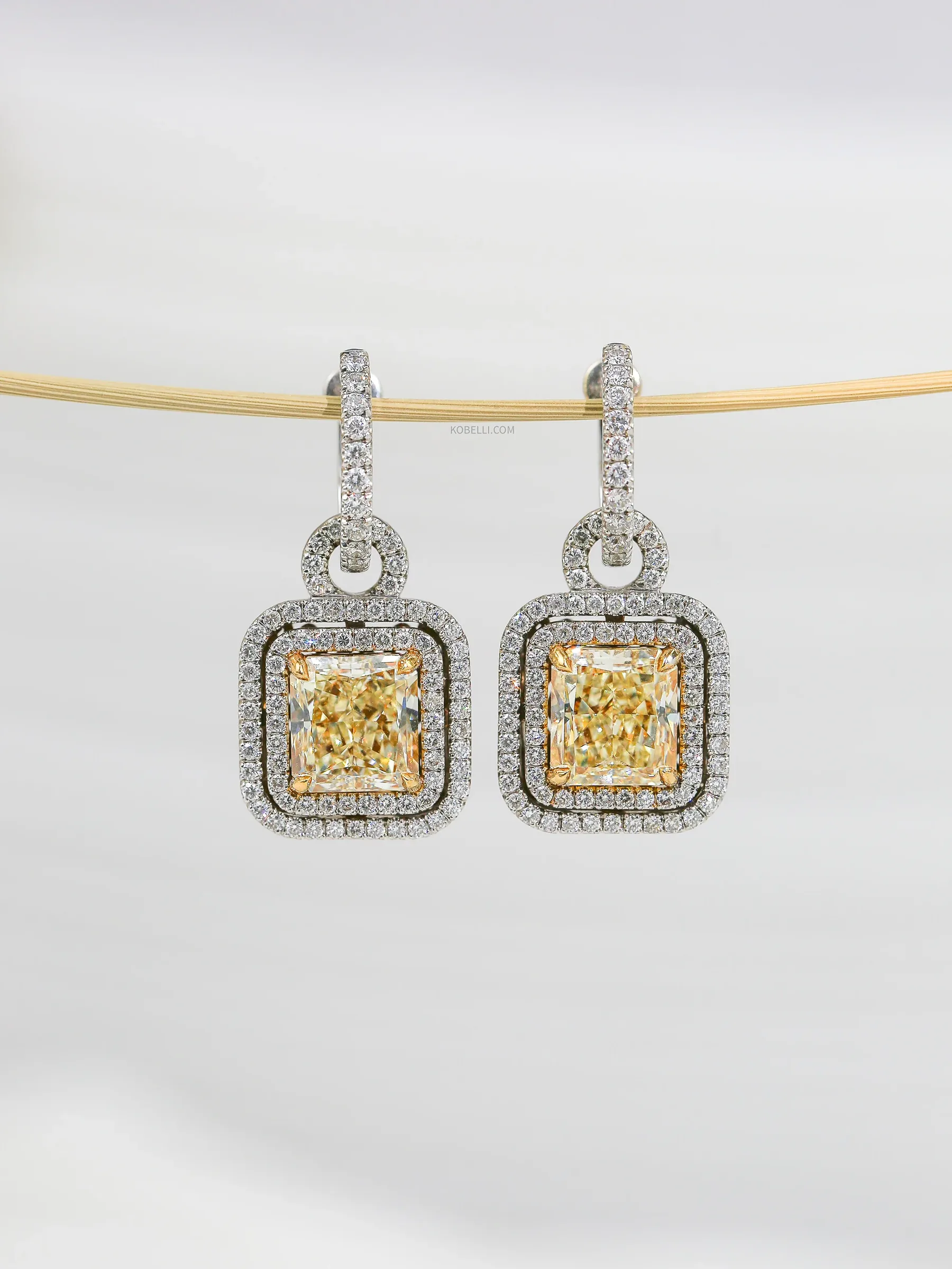 Pendientes Meira de diamantes amarillos y blancos